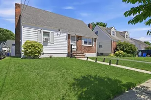 105 N Montague St, Valley Stream, NY 11580 - Photo 1