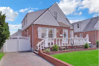 20 Law Street, Valley Stream, NY 11580 - Photo 3