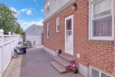 20 Law Street, Valley Stream, NY 11580 - Photo 27