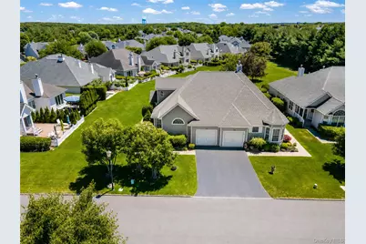174 Adele Court, Riverhead, NY 11901 - Photo 3