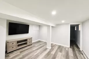 62-20 80th Rd, Glendale, NY 11385 - Photo 9