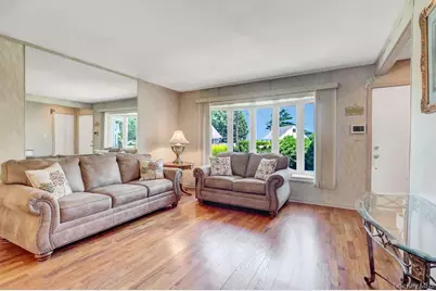 955 Cedar Court, Franklin Square, NY 11010 - Photo 5