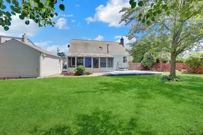 955 Cedar Court, Franklin Square, NY 11010 - Photo 23