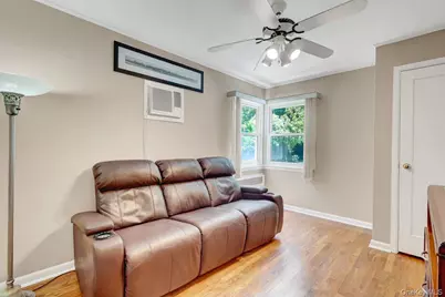 955 Cedar Court, Franklin Square, NY 11010 - Photo 15