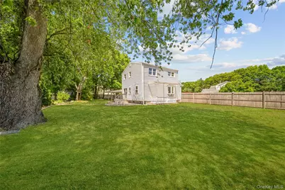 26 Bellwood Avenue, South Setauket, NY 11720 - Photo 35