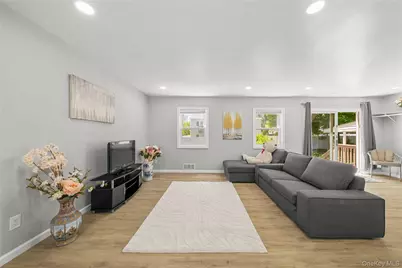 26 Bellwood Avenue, South Setauket, NY 11720 - Photo 5