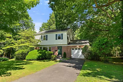 4 Pin Oak Lane, White Plains, NY 10606 - Photo 25