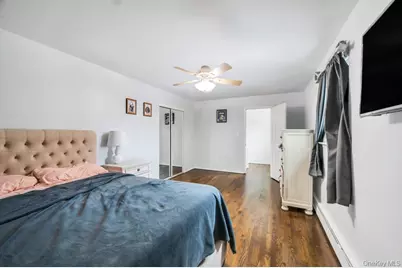 32 Beverly Street, Islip, NY 11751 - Photo 11
