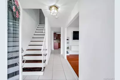 32 Beverly Street, Islip, NY 11751 - Photo 9