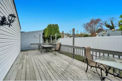 32 Beverly Street, Islip, NY 11751 - Photo 31