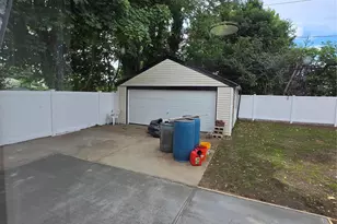 23 Harriman Ave, Hempstead, NY 11550 - Photo 5