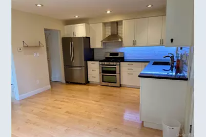 19323 Station Road, Flushing, NY 11358 - Photo 7