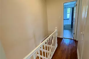193-23 Station Rd, Flushing, NY 11358 - Photo 13