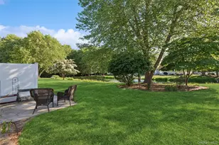 42 Blueberry Common, Riverhead, NY 11901 - Photo 5