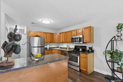 42 Blueberry Common, Riverhead, NY 11901 - Photo 15