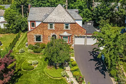 36 Strathmore Road, Great Neck, NY 11023 - Photo 1