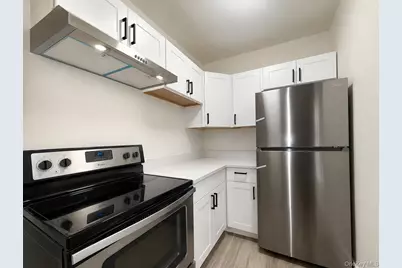 32 N Bridge Street, Poughkeepsie, NY 12601 - Photo 17