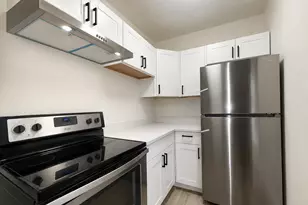 32 N Bridge St, Poughkeepsie, NY 12601 - Photo 17