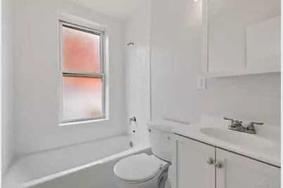 32 N Bridge Street, Poughkeepsie, NY 12601 - Photo 13