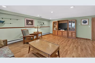 31 Irene Lane E, Plainview, NY 11803 - Photo 31