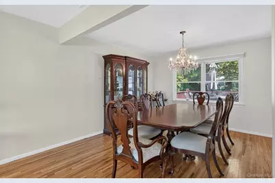 31 Irene Lane E, Plainview, NY 11803 - Photo 11