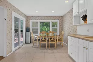 31 Irene Ln E, Plainview, NY 11803 - Photo 13
