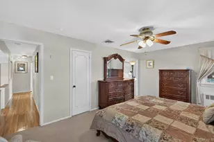 31 Irene Ln E, Plainview, NY 11803 - Photo 19