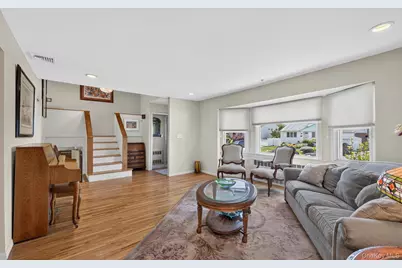 31 Irene Lane E, Plainview, NY 11803 - Photo 7