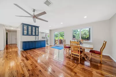 7 Somerset Street, Centereach, NY 11720 - Photo 5