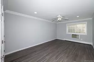 25 N Clinton Ave, Bay Shore, NY 11706 - Photo 5