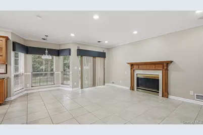 16 English Ivy Lane, Lake Grove, NY 11755 - Photo 15