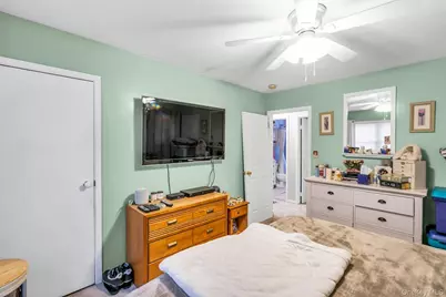 112 Foster Boulevard, Babylon, NY 11702 - Photo 23