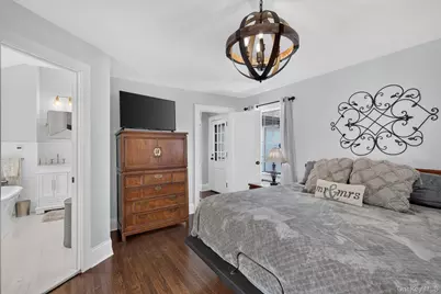17 Hollywood Court, Rockville Centre, NY 11570 - Photo 33