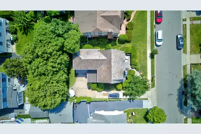 17 Hollywood Court, Rockville Centre, NY 11570 - Photo 45