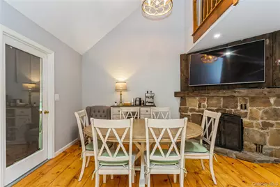 324 Garrison Woods Lane, Wallkill, NY 12589 - Photo 17