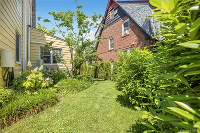 10 Ashton Road, Yonkers, NY 10705 - Photo 31