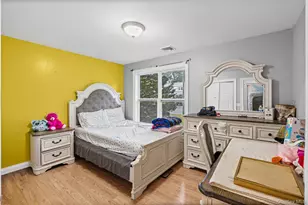 64 Arpage Dr E, Shirley, NY 11967 - Photo 17