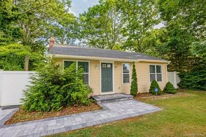 64 Arpage Drive E, Shirley, NY 11967 - Photo 5