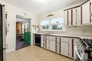 39 Church St, Central Islip, NY 11722 - Photo 9