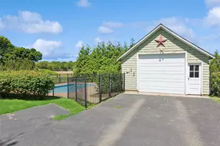 10415 Oregon Rd, Cutchogue, NY 11935 - Photo 27
