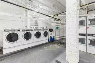 880 W 181st St, New York, NY 10033 - Photo 9