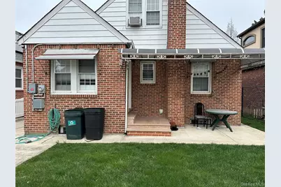 8252 257th Street, Glen Oaks, NY 11004 - Photo 7