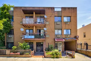 42-11 108th St, Corona, NY 11368 - Photo 11