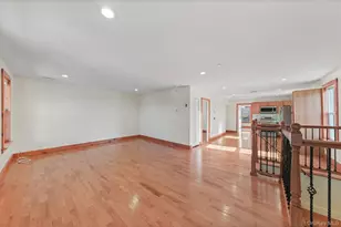 75 Albany St, Poughkeepsie, NY 12601 - Photo 13