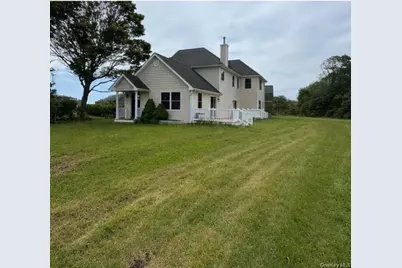 300 S Snedecor Avenue, Bayport, NY 11705 - Photo 27