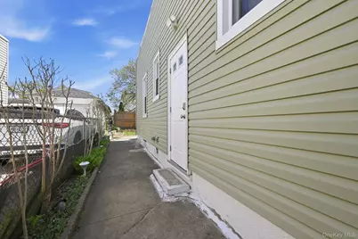 13311 231st Street, Springfield Gardens, NY 11413 - Photo 17