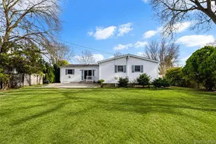 28 Dartmouth Dr, Smithtown, NY 11787 - Photo 23
