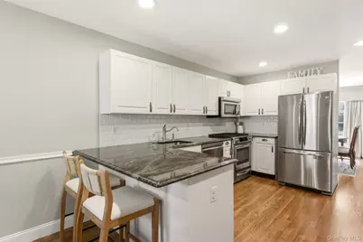43 Lakebridge Drive S, Kings Park, NY 11754 - Photo 5
