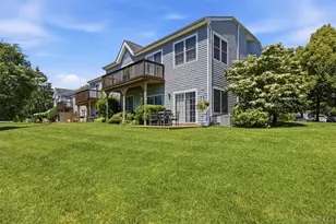 43 Lakebridge Dr S, Kings Park, NY 11754 - Photo 27