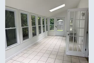 63 Chaucer Street, Hartsdale, NY 10530 - Photo 13